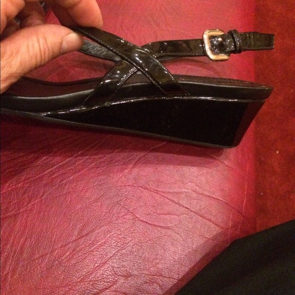 prada flip flops black patent leather size 39.5 - Picture 6 of 9